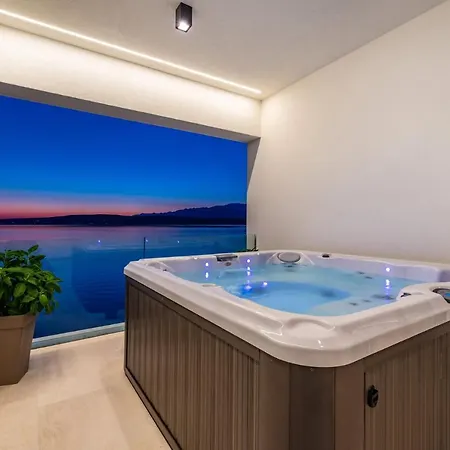 Luxury Novita With Pool ヴィラ ノビグラード・ダルメーシャ