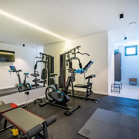 Luxury Novita With Pool ヴィラ ノビグラード・ダルメーシャ