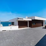 Luxury Novita With Pool Villa