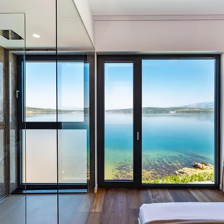 Villa Luxury Novita With Pool